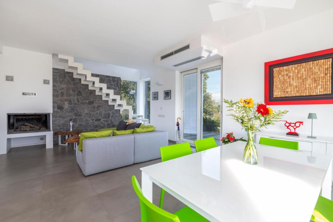 Design Villa In Piedimonte Etneo Kültér fotó