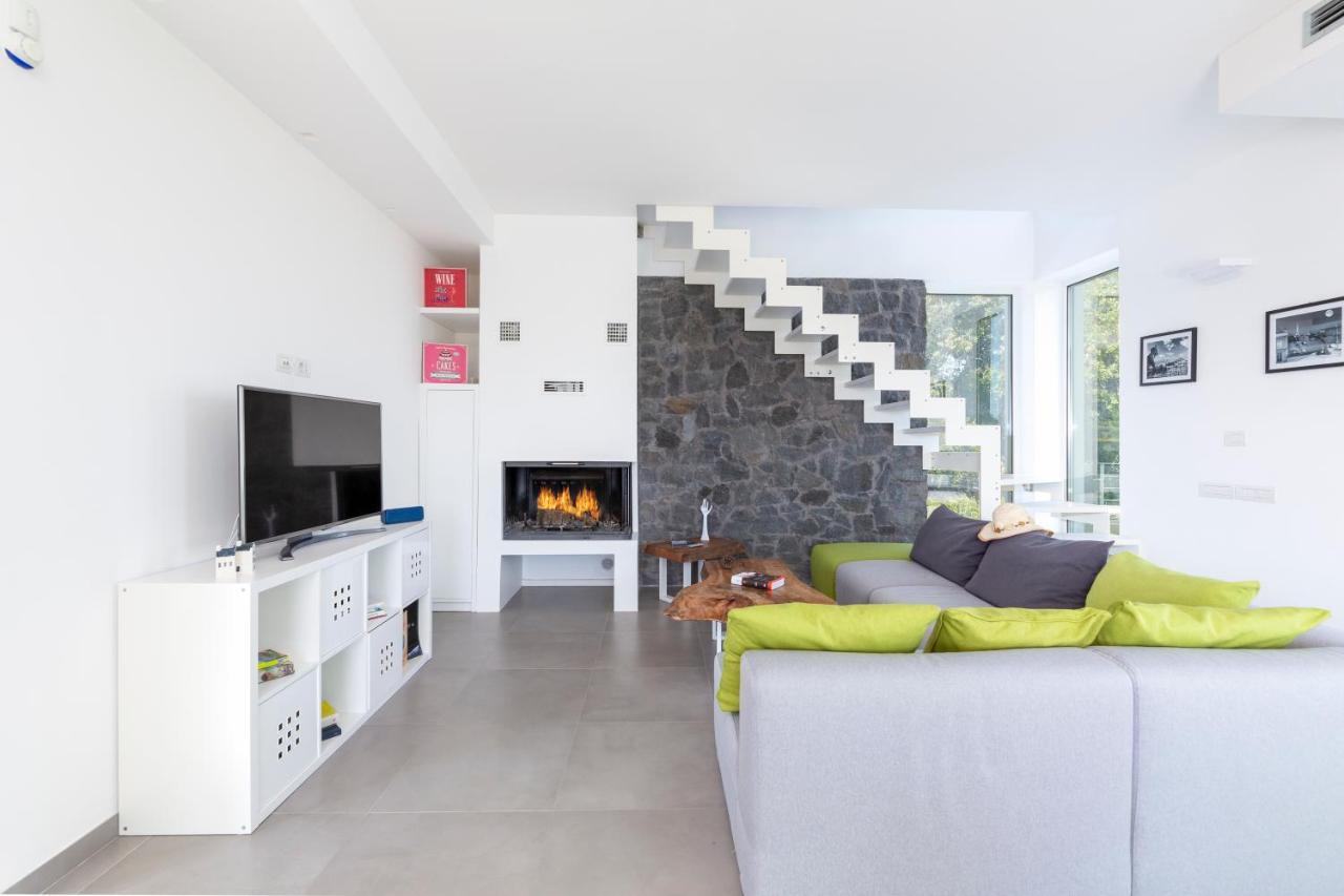 Design Villa In Piedimonte Etneo Kültér fotó
